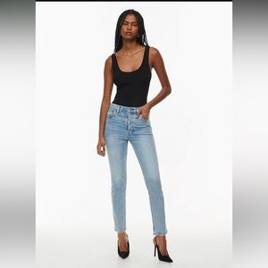 Aritzia Denim Forum Yoko High Rise Slim 26 Short